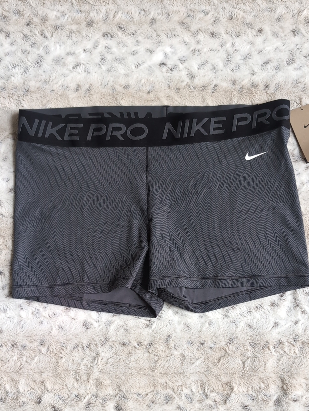 Nike Pro Dri-FIT Mid-Rise 3" Printed Shorts